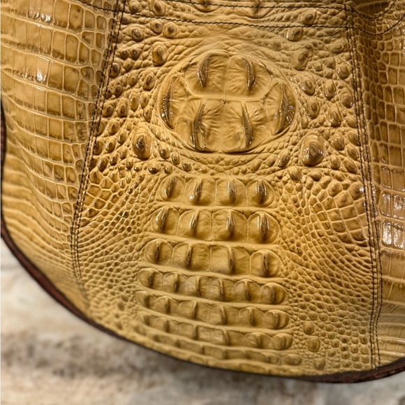 Gorgeouss Excellent condition barely used very large brahmin handbag - Picture 5 of 9